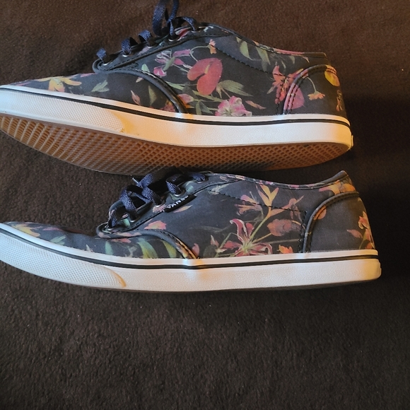 Vans shoes - Picture 4 of 7